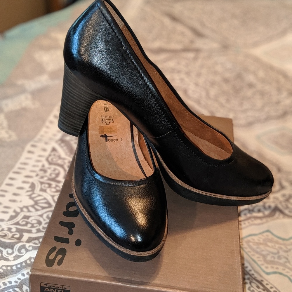 Tamaris Plate Pumps